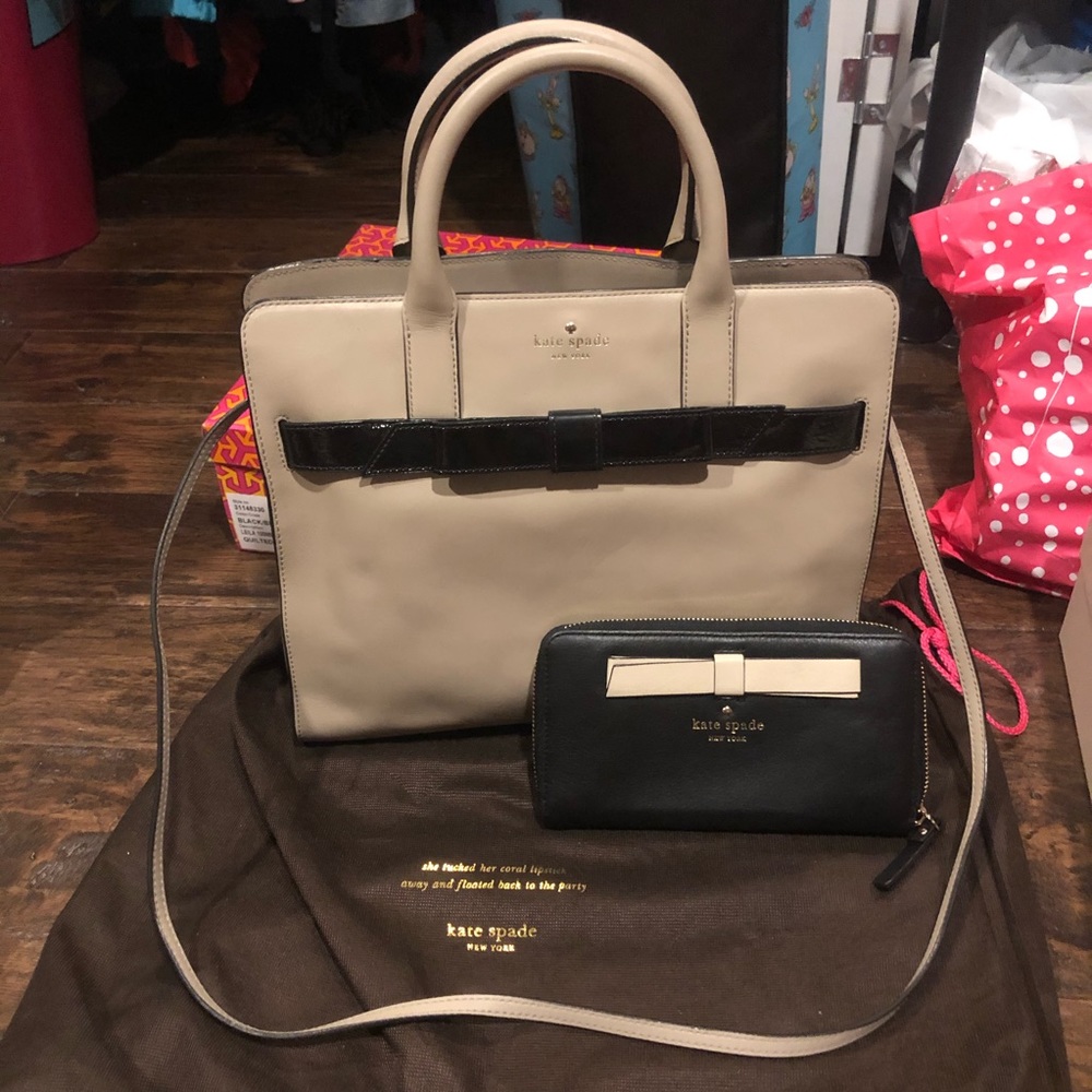 Kate Spade ♠️ bow handbag with matching wallet